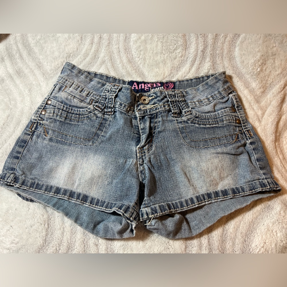 Angel jeans. Barely worn. Denim shorts light blue wash. in great condition.